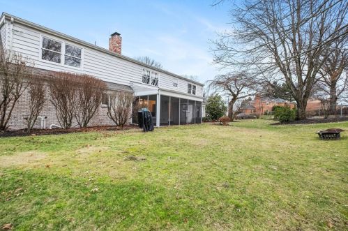 213 Harwick Dr, Pittsburgh PA  15235-5331 exterior