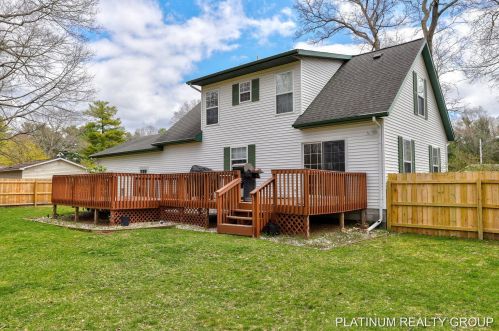 7579 Siesta Ct, Sylvan Beach MI  49461-9512 exterior