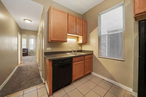 1338 Washtenaw Ave, Chicago IL 60645-3227 exterior