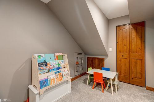 2143 Thomas St, Chicago IL 60651-3248 exterior