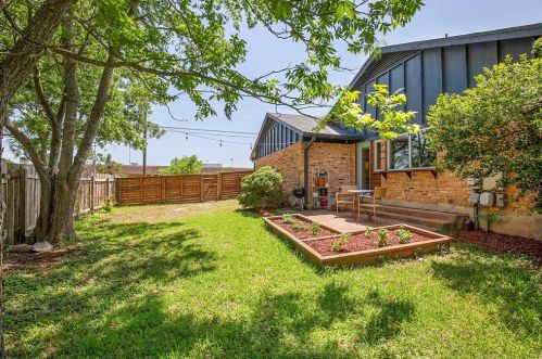 1510 Coronado Hills Dr, Austin TX  78752-2922 exterior