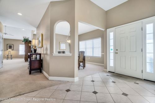 25 Cypress Pt Ln, Jackson Twp NJ 08527-4016 exterior