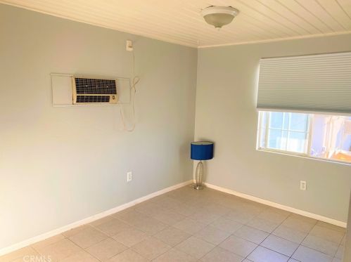 2630 L St, Bakersfield CA 93304-3045 exterior