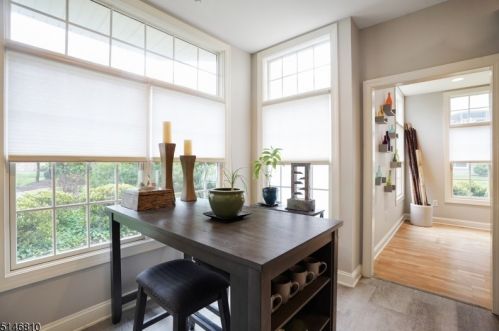 402 Turlington Ct, Livingston NJ exterior