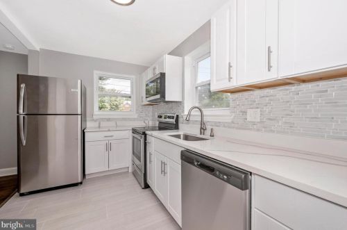 4 Hamilton Ave, Silver Spring MD  20901-3411 exterior