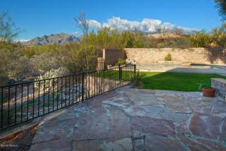 5721 Paseo Niquel, Tucson, AZ 85718-3923