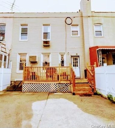 2739 Holland Ave, Bronx NY 10467-8304 exterior
