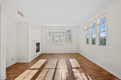 120 Liberty St, Tustin CA  92782-6515 exterior