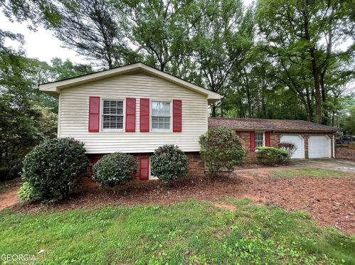 565 Maribee Dr, Tucker GA exterior