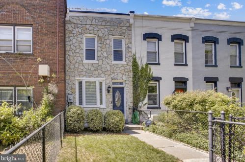 337 17th St, Washington DC  20003-2431 exterior