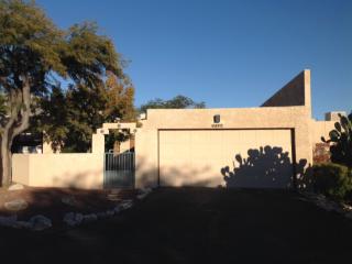 6332 Camino Hermosillo, Tucson, AZ 85718-3533