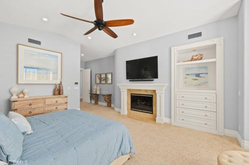 2440 Bronzewood Dr, Tustin CA  92782-4321 exterior