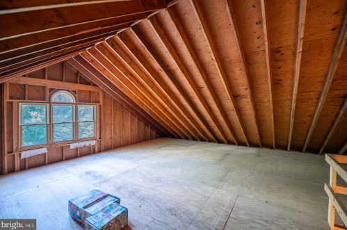 233 Old State Rd, Limerick PA 19468-3116 exterior