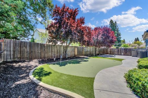 120 Hazelmere Dr, Folsom CA 95630-5522 exterior