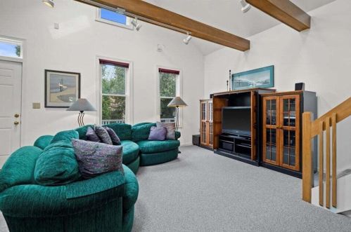 2044 Booth St, Milwaukee WI 53212-3406 exterior