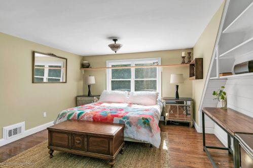 218 Oxford Ave, Red Bank NJ 07704 exterior