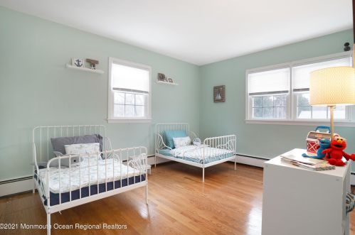 30 Cardinal Rd, Middletown NJ 07748-3262 exterior