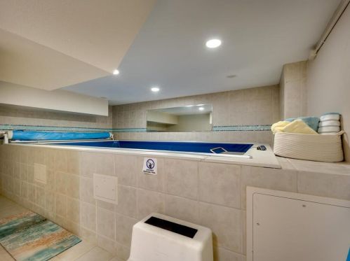 3909 Edwards Mtn Dr, Austin TX 78731-3845 exterior