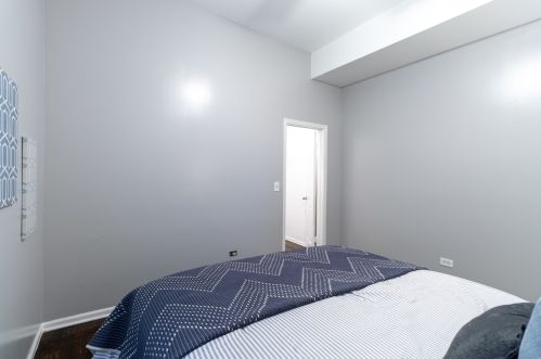 5330 Wabash Ave, Chicago IL  60615-4669 exterior