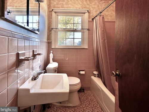 113 Knowlton Rd, Media PA 19063-4930 exterior