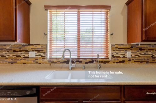 15925 21st Ln, Phoenix AZ  85023-9207 exterior