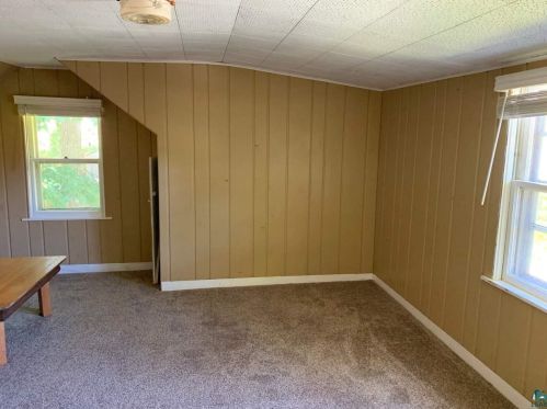 521 Sparkman Ave, Duluth MN 55803-2149 exterior