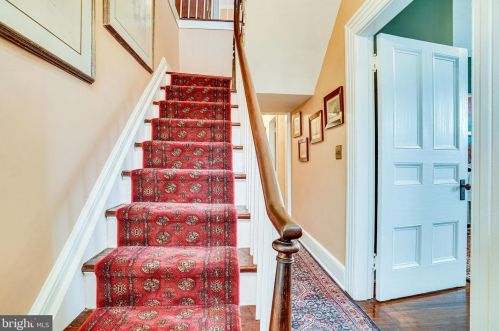 126 Fairfax St, Alexandria VA 22314-3331 exterior