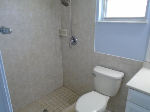 372 Walters Ter, Fort Pierce FL 34983-3878 exterior