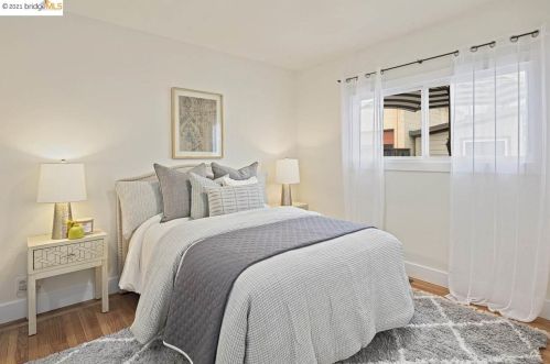 925 Santa Fe, Berkeley CA 94706-2345 exterior