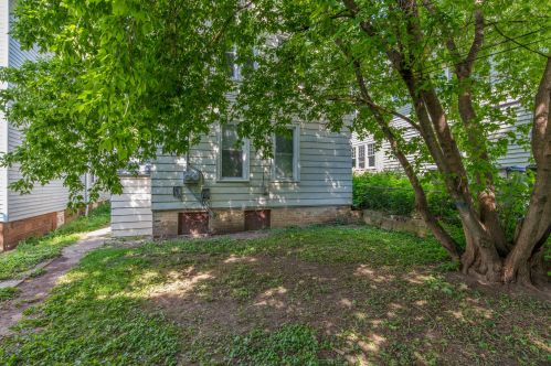 2476 Frederick Ave, Milwaukee WI 53211-3644 exterior