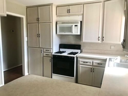 1624 6 St, Irving TX 75060-4310 exterior