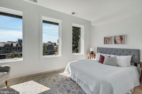 835 Longfellow St, Washington DC  20011-8205 exterior