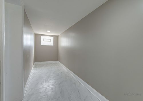 3048 80th St, Chicago IL  60617-1437 exterior