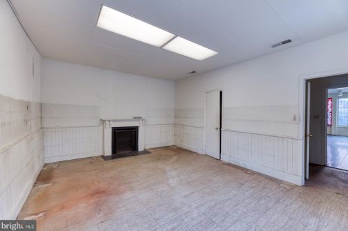 1837 19 St, Washington DC 20002-3009 exterior