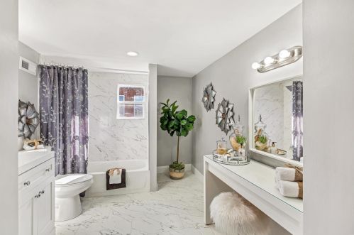 325 Hoffmeister Ave, Saint Louis MO 63125-1608 exterior