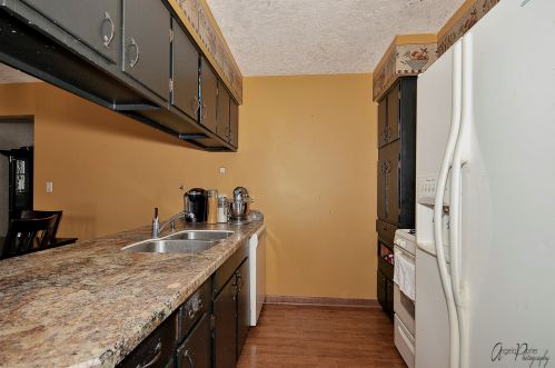 3105 Hilltop Dr, Bull Valley IL 60097-9303 exterior