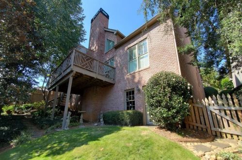 115 Grosvenor Pl, Atlanta GA 30328-4851 exterior