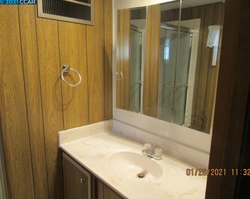 2109 Dalis Dr, Concord CA 94520-5423 exterior