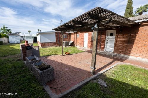 8112 7th St, Phoenix, AZ 85020-3799