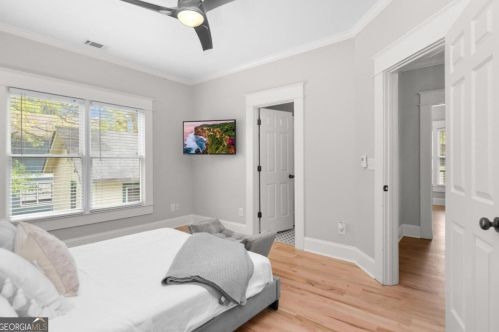 560 Morgan St, Atlanta GA 30308-2821 exterior