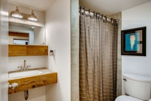 1432 Central Park Ave, Chicago IL 60655-3415 exterior