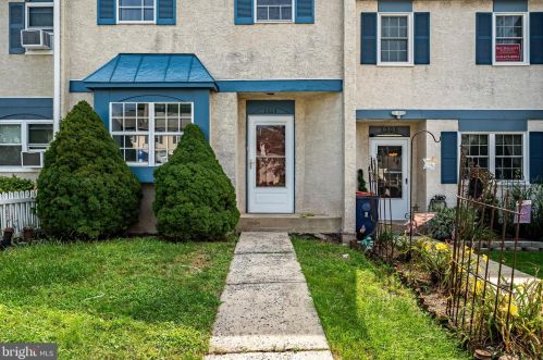 3305 Walnut Ridge Est, Pottstown, PA 19464-3075