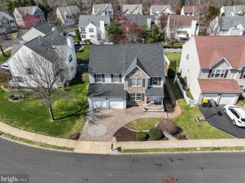 2840 Lee Dr, Jamison, PA 18929-1047