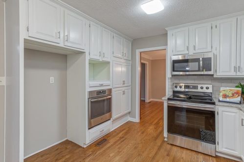 1638 Fernleaf Cir, Atlanta GA 30318-1417 exterior