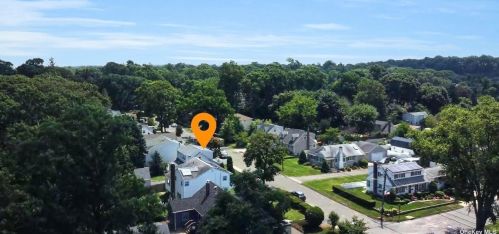 47 22 St, Huntington Station NY 11746-3240 exterior