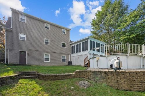 36 Mulberry Cir, Providence RI 02919-2534 exterior