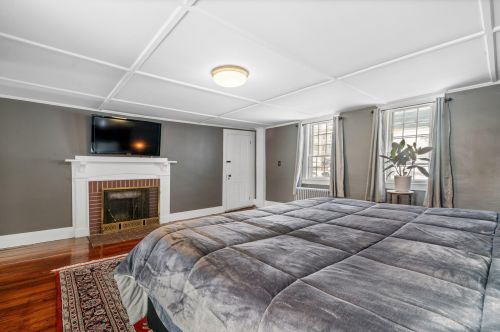 33 Washington St, Concord NH  03301-4341 exterior