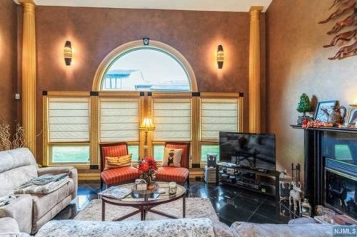 18 Cedarwood Ter, West Paterson NJ exterior