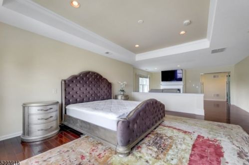 118 Independence Trl, Paterson NJ 07512-2808 exterior