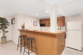 8036 19th Ave, Seattle WA  98115-4436 exterior